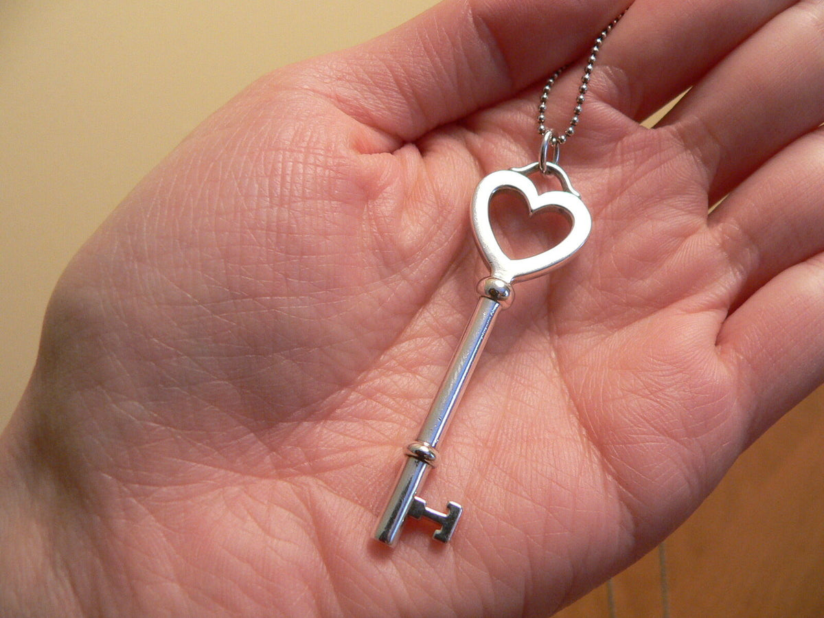 Tiffany & Co. Sterling Silver Large Heart Key Pendant Necklace – Mills  Jewelers & Loan