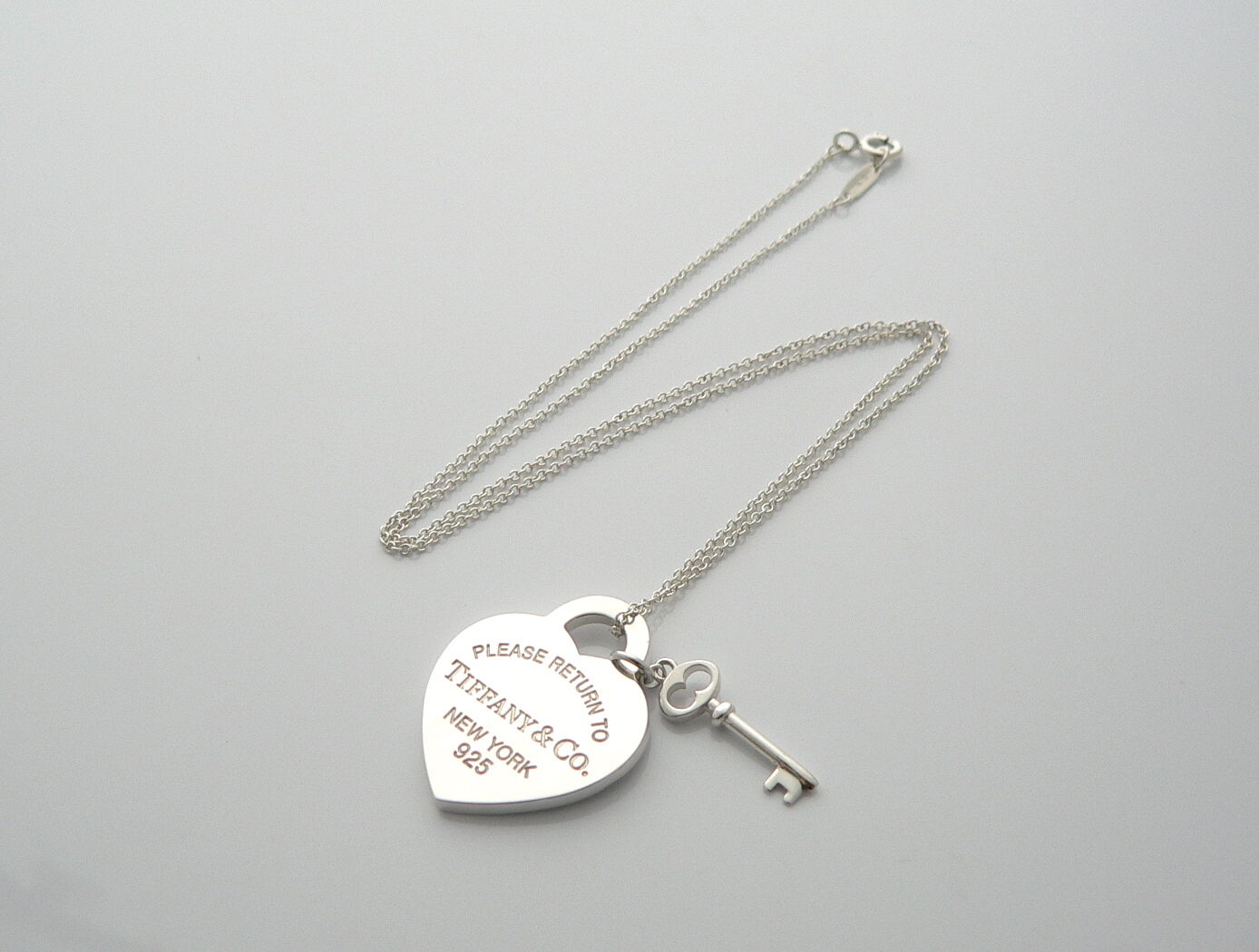 Tiffany Co Silver Diamond Heart Key Necklace Pendant Charm Chain Love Gift