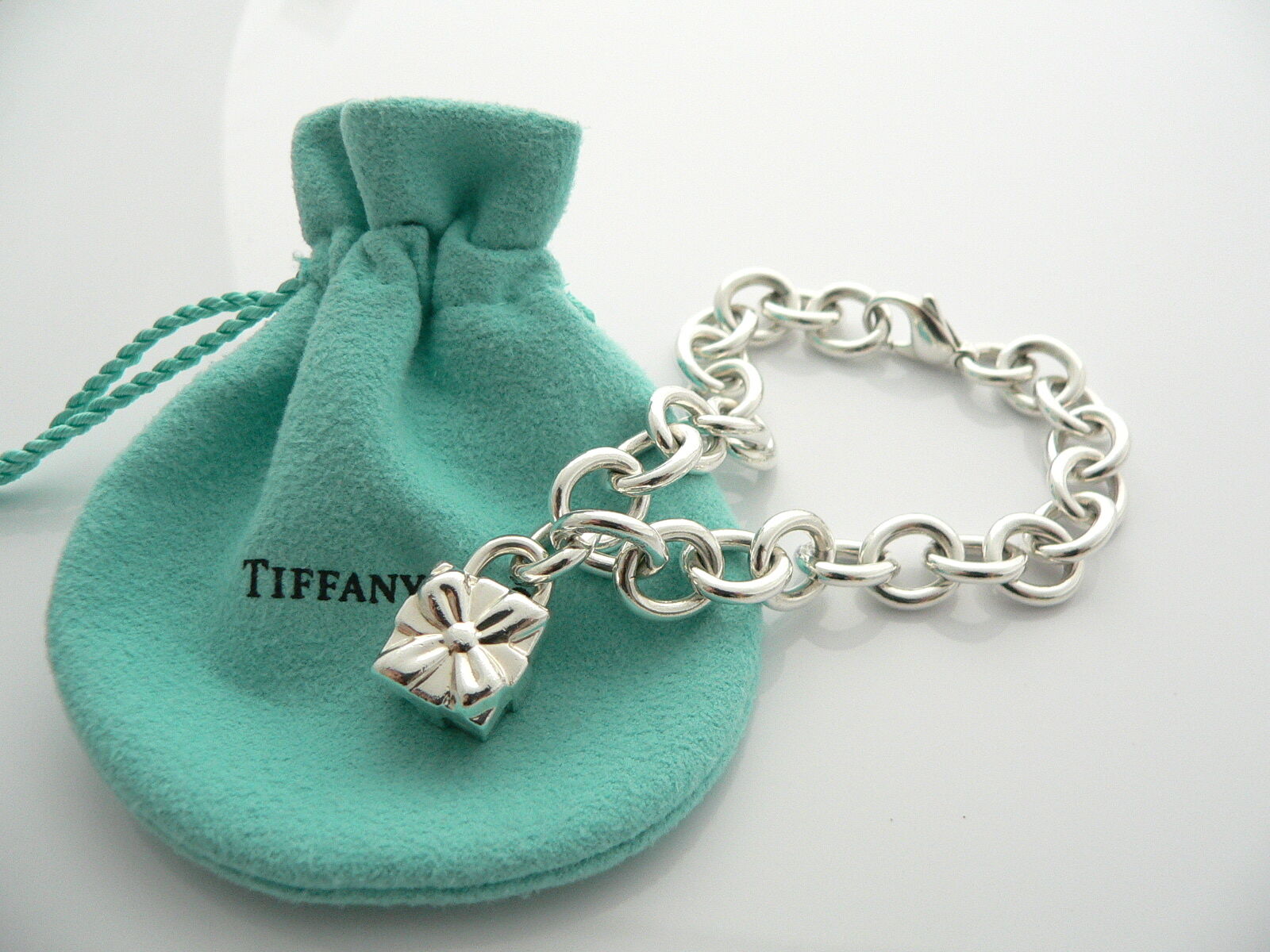 Tiffany & Co Silver Signature Gift Box Bracelet Ribbon Bow Charm Gift Pouch